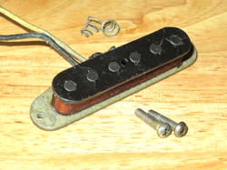 FENDER 1964 GREY BOTTOM MUSTANG DUO SONIC OR MUSIC MASTER NECK PICKUP