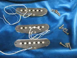 VINTAGE 1980'S FENDER USA STRATOCASTER GUITAR PICKUPS SET WHITE COVERS