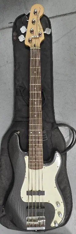 1968 FENDER JAZZ BASS