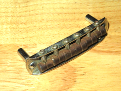 FENDER 1964 CHROME MUSTANG BRIDGE