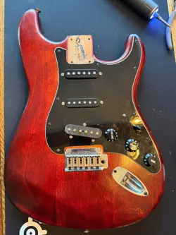 FENDER STRATOCASTER BODY-LOADED