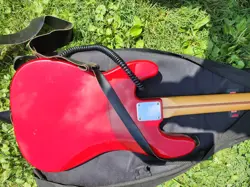 BASS 4-STRING ELECTRIC