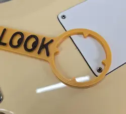 FENDER STRATOCASTER CREAM