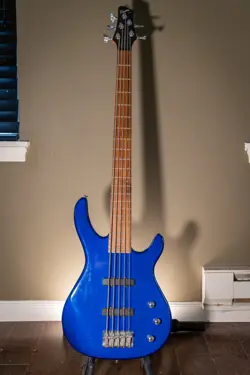 2002 SQUIER BY FENDER - 5 STRING BASS GUITAR - MB5 - CANDY BLUE