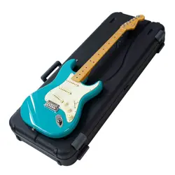FENDER FENDER AMERICAN PROFESSIONAL II STRATOCASTER   MIAMI BLUE 2022