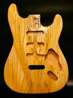 STYLE STRAT GUITAR