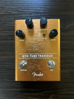 FENDER MTG TUBE TREMOLO GUITAR PEDAL