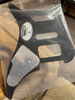 BLACK PICKGUARD FOR