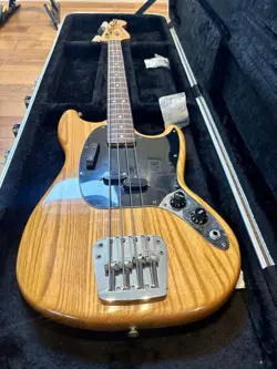 VINTAGE FENDER MUSTANG BASS 1978 SAFE DELIVERY FROM JAPAN