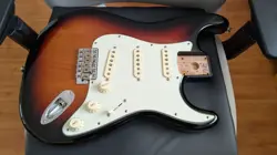 FENDER CLASSIC SERIES '60S STRATOCASTER LOADED BODY IN 3 COLOR SUNBURST