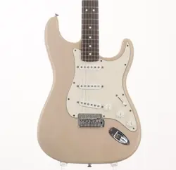 FENDER HIGHWAY 1 STRATOCASTER UPGRADE HONNEY BLONDE