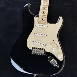 FENDER ERIC CLAPTON STRATOCASTER - BLACK 3.64KG