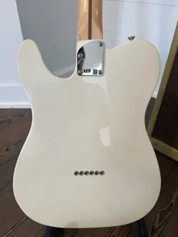 TELECASTER GUITAR MAPLE