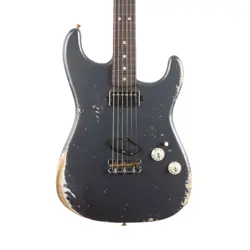 SHOP STRATOCASTER SH
