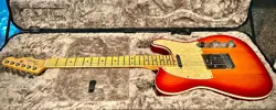 AMERICAN DELUXE TELECASTER-EXCELLENT