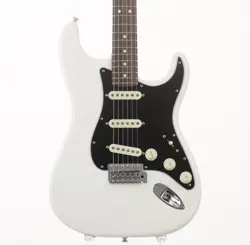 FENDER AMERICAN PERFORMER STRATOCASTER R AWT ARCTIC WHITE
