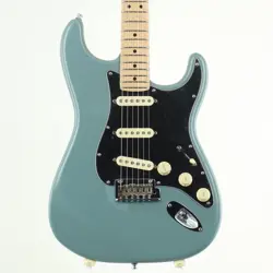 FENDER AMERICAN PROFESSIONAL STRATOCASTER MAPLE FINGERBOARD (NO250531)