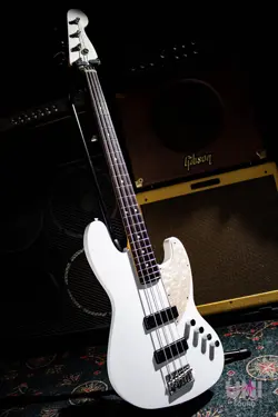 FENDER  JAPAN ELEMENTAL JAZZ BASS / 2022 USED ELECTRIC BASS