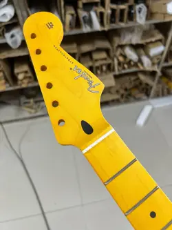 STAINLESS STEEL 21FRETS YELLOW MATTE FENDER START MAPLE ELECTRIC GUITAR NECK