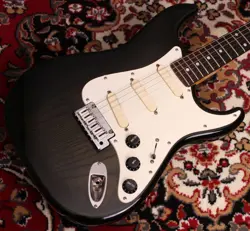 STR-85R STRATOCASTER ELECTRIC