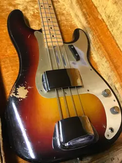 1958 FENDER GOLD GUARD PRECISION BASS SUNBURST