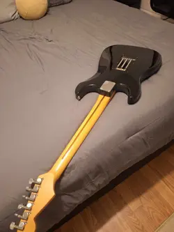 STRATOCASTER W/ FENDER