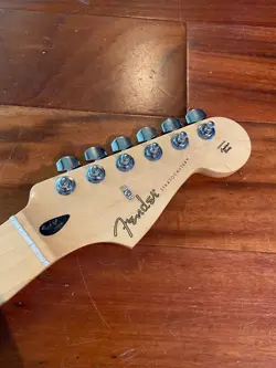 2022 FENDER PLAYER STRATOCASTER MAPLE NECK  F PLATE TUNERS MED JUMBO 9.5