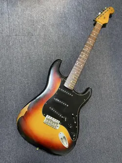 WORN STRATOCASTER 2008