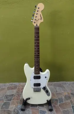 MUSTANG SQUIER SERIES