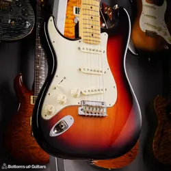 FENDER   USA 2017 AMERICAN PROFESSIONAL STRATOCASTER LEFT HAND 3TS 102617