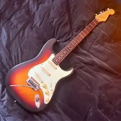 1996 STRATOCASTER SAFE