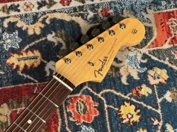 GUITAR FENDER TRADII