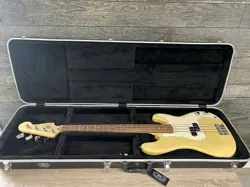 ONE PRECISION BASS
