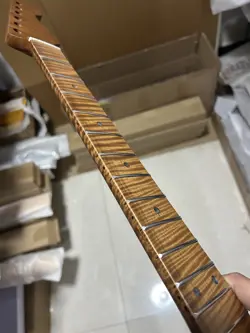 BEST 22FRET ROASTED FLAME MAPLE ELECTRIC GUITAR NECK FOR DIY FENDER ST REPLACE