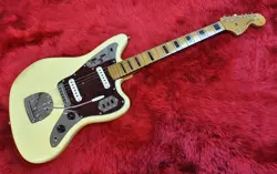 FENDER VINTERA II '70S JAGUAR ELECTRIC GUITAR , MAPLE NECK, VINTAGE WHITE
