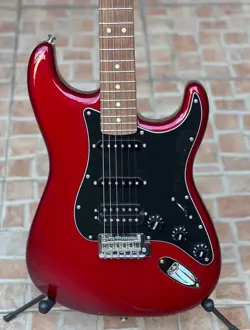 ANNIVERSARY FENDER PLAYER