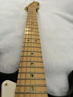 ANNIVERSARY FENDER STRATOCASTER.