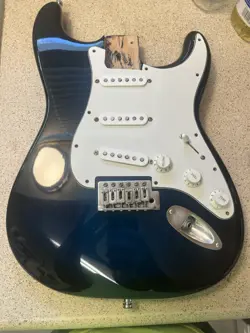 STRAT STYLE BODY