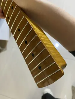 AAA 22FRETS