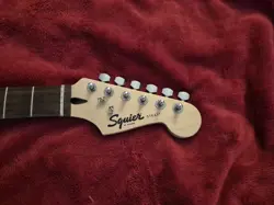 FENDER / SQUIER STRAT STRATOCASTER GUITAR NECK 21 FRETS LOADED TUNERS + TREES
