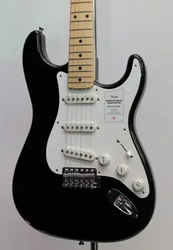 FENDER JAPAN TRADITIONAL 50S STRATOCASTER / BLACK / 3.3KG