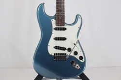 SQUIER BY FENDER ST551 (NO250604)