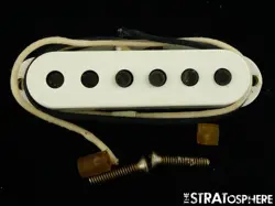 STRAT RELIC 