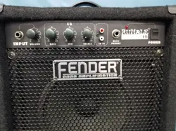 15-WATT BASS COMBO