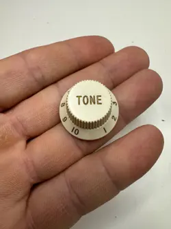 VINTAGE 1980S  FENDER STRATOCASTER GUITAR TONE KNOB 4 SPOKE STRAT/LEAD