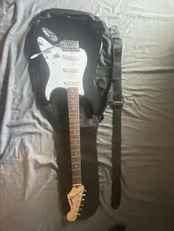 GUITAR BLACK STANDARD