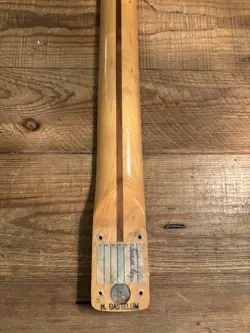 STANDARD FENDER STRAT