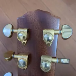 GUITAR NATURAL CUTAWAY
