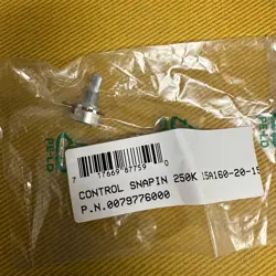 007-9776-000 FENDER 250K AUDIO SNAPIN D-SHAFT 15A160-20-15 15A250K MINI POT