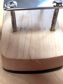 SQUIER PRECISION P-BASS